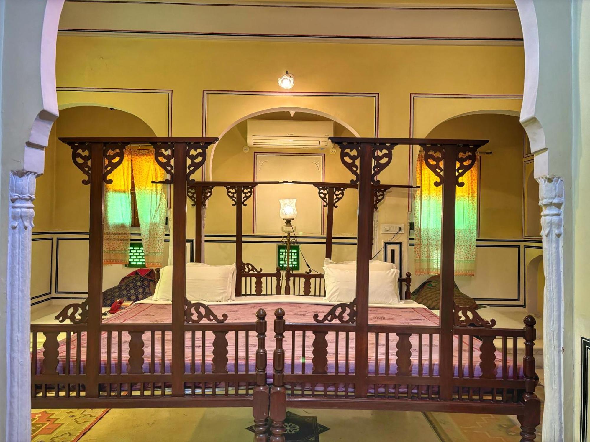 Отель Saba Haveli Джапур Экстерьер фото