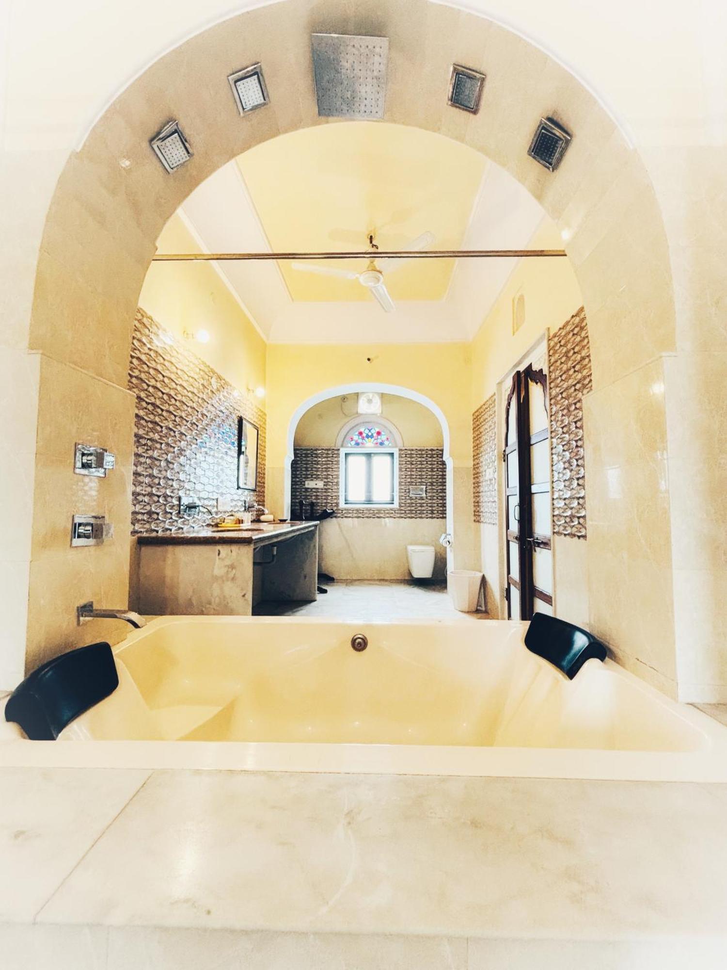 Отель Saba Haveli Джапур Экстерьер фото